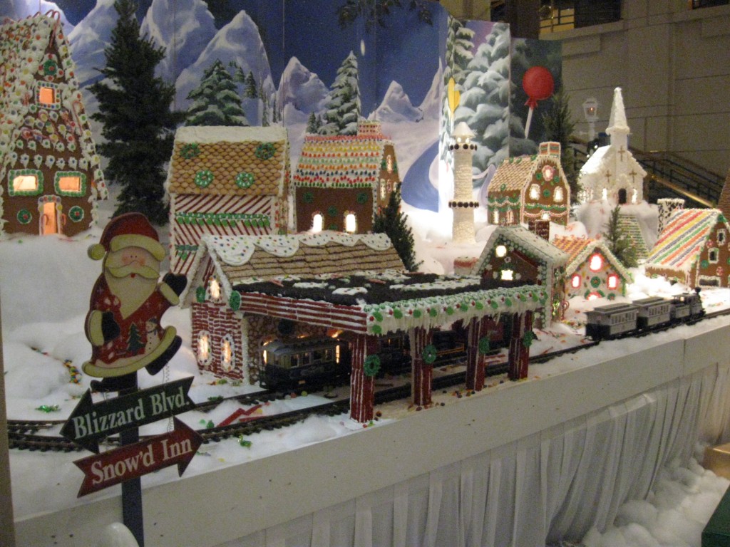 Hyatt_Regency_Reston_gingerbread_village_with_model_trains_(2)